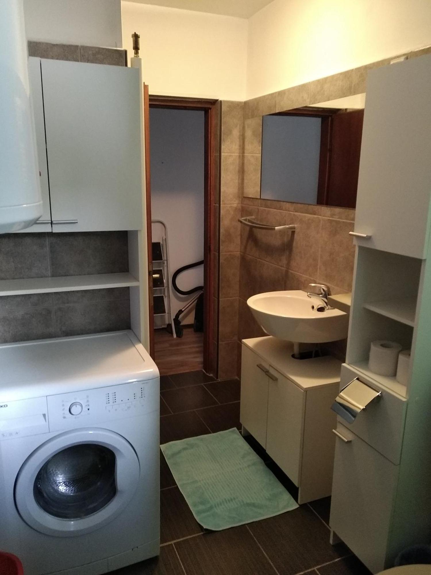 Apartment App Zeljka, 200m